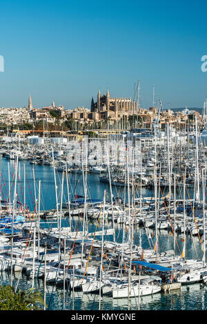 Skyline della città di Palma di Maiorca, isole Baleari, Spagna Foto Stock