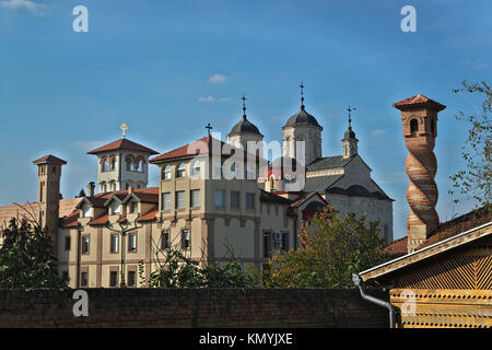 Vista sul monastero complesso Kovilj, Serbia Foto Stock