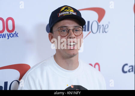 Logic assiste la Z100's Jingle Ball 2017 press room su dicembre 8, 2017 a New York City. Foto Stock