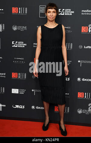 Berlino, Germania. Il 9 dicembre, 2017. Ralitza Petrova arriva per il trentesimo European Film Awards 2017 a Berlino, Germania, 9 dicembre 2017. Credito: Maurizio Gambarini/dpa/Alamy Live News Foto Stock