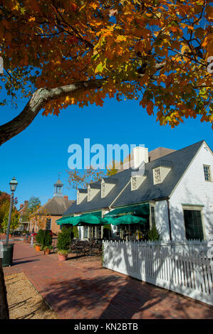 Stati Uniti Virginia VA Colonial Williamsburg mercanti Piazza Duca di Gloucester Street Autunno Autunno Foto Stock