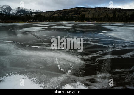 Vicino al Bear Lake Sentiero nel Parco Nazionale delle Montagne Rocciose. Estes Park, Colorado. Foto Stock