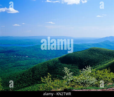 Ashokan serbatoio, da trascurare la montagna, Woodstock, nello Stato di New York, Stati Uniti d'America Foto Stock