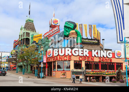 Un ristorante fast food Burger King, Clifton Hill, Niagara Falls, Ontario, Canada Foto Stock