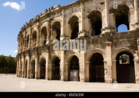 Anfiteatro romano a Nimes, Gard, Francia Foto Stock