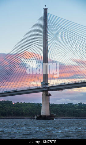 South Queensferry e il Forth Bridge 2017 Foto Stock