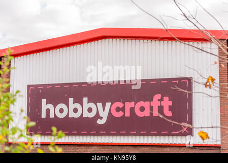 NORTHAMPTON, Regno Unito - 29 ottobre 2017: vista giorno colpo di logo HobbyCraft in Sixfields Retail Park. Foto Stock