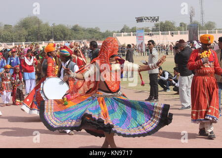 Grazioso di Rajasthani ballerini folk Foto Stock