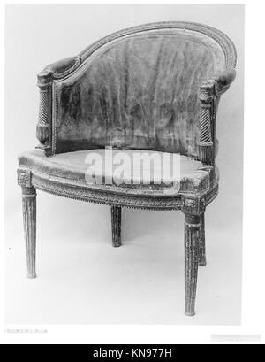 Sedia da scrivania (fauteuil de bureau) MET 4353 sedia da tavolo (fauteuil de bureau) MET 4353 /189340 francese, sedia da tavolo (fauteuil de bureau), 18 ° secolo, legno di faggio scolpito e dipinto, imbottito in verde marocco, nessuna dimensione registrata. Il Metropolitan Museum of Art, New York. Dono di J. Pierpont Morgan, 1906 (07.225.55) Foto Stock