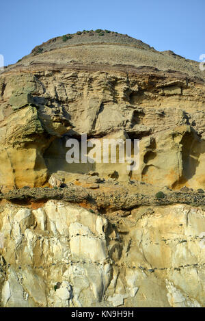 Strati geologici in Newhaven East Sussex, mostrando sopra di arenaria di Chalk Foto Stock