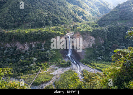 Bridal Veil (Manto de la novia), la cascata nel percorso di Cascades, Banos, Ecuador Foto Stock