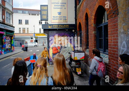 Tour guidato di Brick Lane area in Shoreditch, London, England, Regno Unito Foto Stock