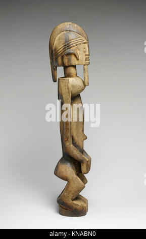 Questa figura di una donna di Dege dal NDA mette in risalto la rappresentazione artistica e i valori culturali nelle società storiche. Foto Stock
