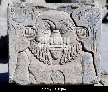 6200. Maschera di pietra forse utilizzato nelle cerimonie di culto, neolitica' PERIODO, 7TH. Millennio a.c. trovati nella Judean Hills. Foto Stock