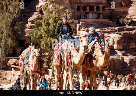 Scene dal Nabayean antica città di Petra, Giordania Foto Stock