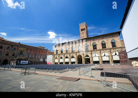 Il Palazzo del Podestà, un edificio del XII secolo in Piazza Maggiore nel centro di Bologna, Italia. Foto Stock