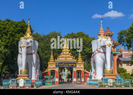 Pagoda Thanboddhay, Monywa, Myanmar, Asia Foto Stock