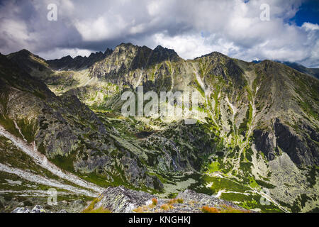 Maestoso paesaggio di montagna. La Tatra, Slovacchia. Foto Stock