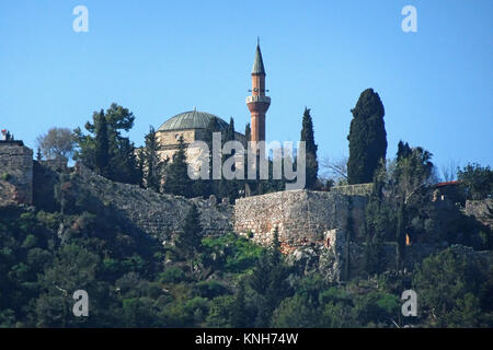 La moschea Sueleymaniye sulla collina del castello, Alanya, Turchia Foto Stock