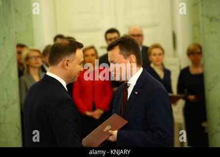 Varsavia, Polonia. Undicesimo Dec, 2017. Presidente Duda nomina del nuovo Primo Ministro Mateusz Morawiecki e nuovo Consiglio dei Ministri con la cerimonia al Palazzo Presidenziale. Ex primo ministro Beata Szydlo dichiarato sua dismission ufficiali del venerdì. Credito: Jakob Ratz/Pacific Press/Alamy Live News Foto Stock