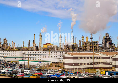 Produttori di petrolio grezzo sintetico da sabbie dell'olio e la massima fonte singola produttore in Canada. È situato appena al di fuori di Fort McMurray nell'atha Foto Stock