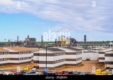 Produttori di petrolio grezzo sintetico da sabbie dell'olio e la massima fonte singola produttore in Canada. È situato appena al di fuori di Fort McMurray nell'atha Foto Stock