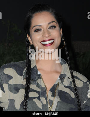 Hollywood, Stati Uniti d'America. Undicesimo Dec, 2017. L'attrice/YouTuber Lilly Singh assiste la premiere del Columbia Pictures' 'Jumanji: Welcome To The Jungle' a TCL Teatro Cinese su dicembre 11, 2017 in Hollywood, la California. Credito: Barry re/Alamy Live News Foto Stock