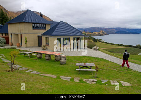 Rippon Cantina sulle rive del Lago Wanaka Foto Stock