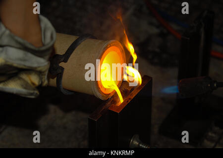 Una fusione metallica e lavori di colata Foto Stock