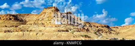 Vista di Doiret, una collina-trova villaggio berbero nel sud della Tunisia Foto Stock