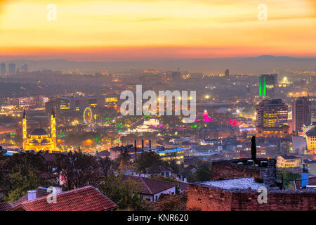 Vista panoramica di Ankara al tramonto, Turchia Foto Stock