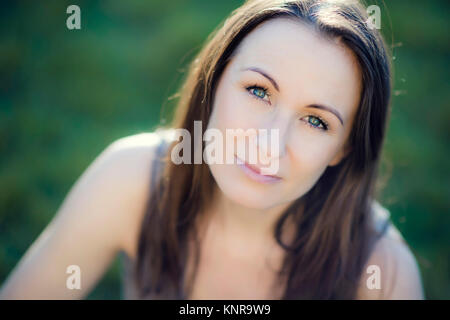 Portrait einer Frau, 30+ - Ritratto di una donna, 30+ Foto Stock