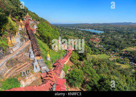 Le grotte di Pindaya, Myanmar, Asia Foto Stock