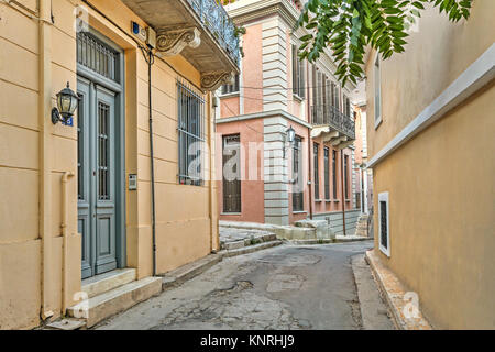 I pittoreschi edifici di Plaka a Atene, Grecia Foto Stock