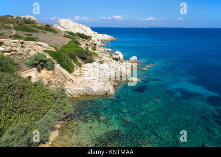 Costa idilliaco paesaggio di Capo Testa a Santa Teresa di Gallura, Sardegna, Italia, mare Mediterraneo, Europa Foto Stock