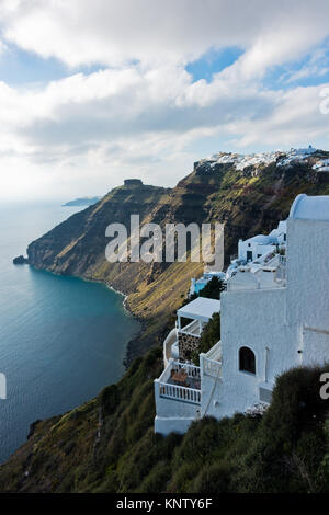 Vista sulla caldera dalla Fira a Imerovigli a Santorini Island Foto Stock