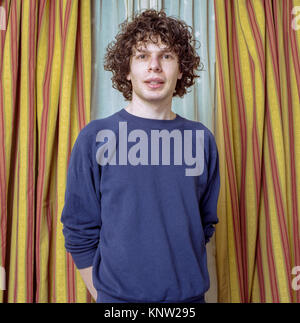 Simon Amstell, inglese comico, presentatore della televisione, sceneggiatore, regista e attore. Londra Inghilterra, Regno Unito. Foto Stock