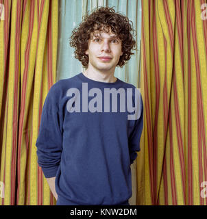 Simon Amstell, inglese comico, presentatore della televisione, sceneggiatore, regista e attore. Londra Inghilterra, Regno Unito. Foto Stock