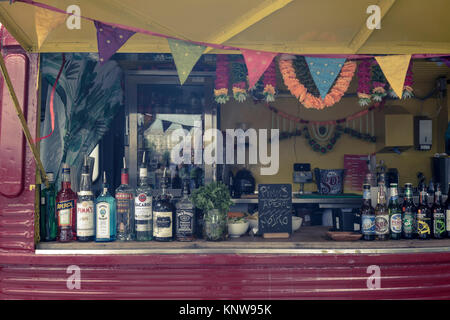 Un Mobile cocktail bar sulla South Bank di Londra, Regno Unito Foto Stock