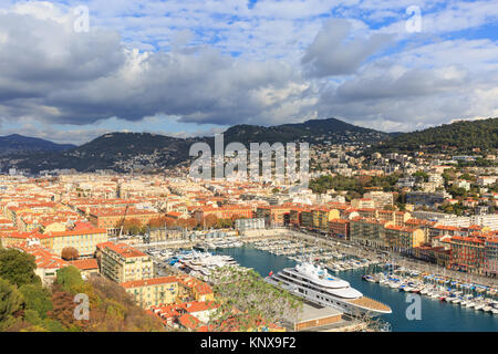 Vista di Port de Nice dal di sopra, Cote d'Azur, Costa Azzurra, Francia Foto Stock