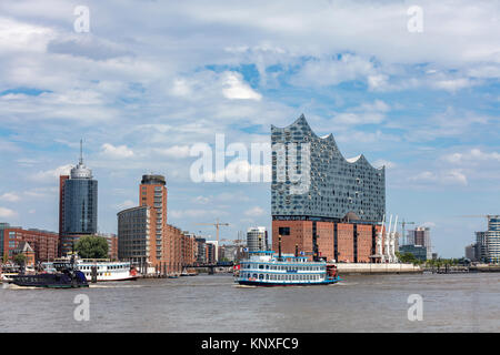 Blick zu Hamburger Hafencity Foto Stock