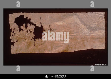 Frammento non identificato della raccolta MET, numero di catalogo AR138 448613. Conservato come un manufatto storico per lo studio e l'esposizione in un contesto museale. Foto Stock