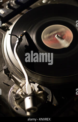 Favorite dj tools, piastre e cursori per creare musica. Foto Stock