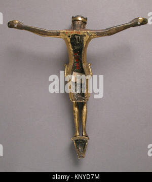 Cristo crocifisso ha incontrato sf17-190-763s3 464623 francese, Cristo crocifisso, ca. 1150, in lega di rame dorato, complessivo: 8 1/4 x 7 5/8 x 1 11/16 in. (21 x 19,4 x 4,3 cm). Il Metropolitan Museum of Art di New York. Dono di J. Pierpont Morgan, 1917 (17.190.763) Foto Stock