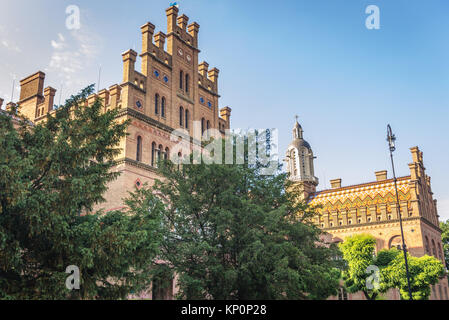 Edificio principale di Yurii Fedkovych Chernivtsi National University (ex residenza di Bukovinian e Metropoliti dalmata) in Chernivtsi, Ucraina Foto Stock