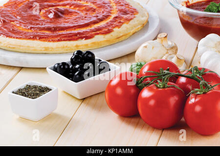 La pasta di pomodoro pasta della pizza Foto Stock