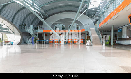 Karlovy Vary, Repubblica Ceca - 7 settembre, 2017. Aeroporto di Karlovy Vary interno nuovo aeroporto. Repubblica ceca. Foto Stock