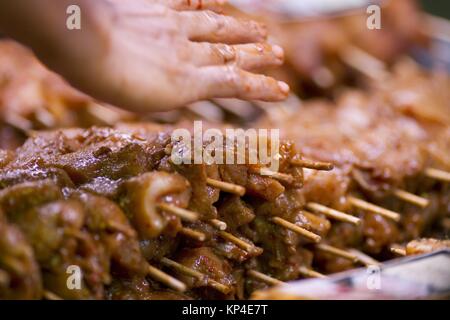 Immagine ravvicinata di kebab marinati Foto Stock