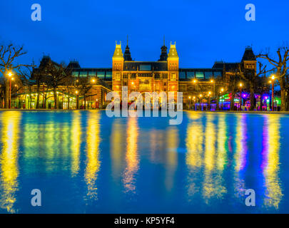 Amsterdam, Paesi Bassi - 03 Maggio 2016: il Rijksmuseum Amsterdam museum area con le parole IAMSTERDAM in Amsterdam, Paesi Bassi. Foto Stock