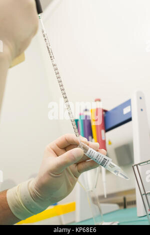 Assistito tecnologia riproduttiva Foto Stock